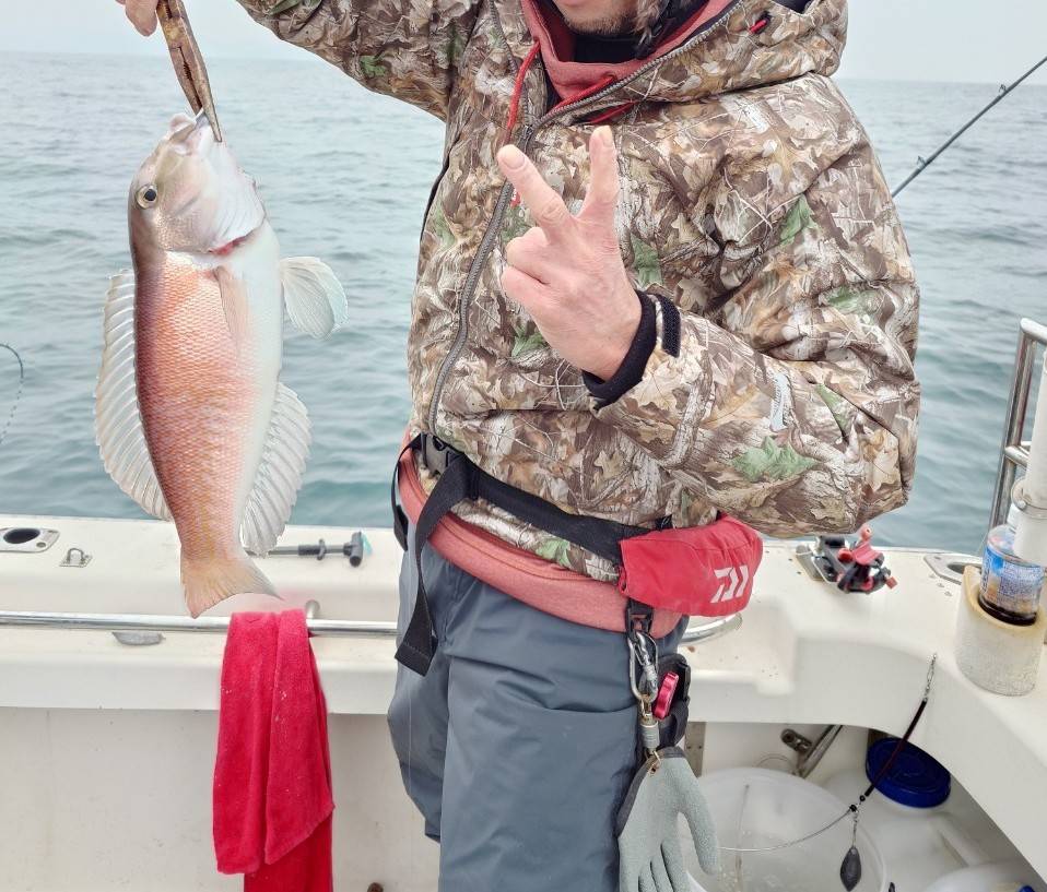 <span  class="uc_style_uc_tiles_grid_image_elementor_uc_items_attribute_title" style="color:#ffffff;">247294_0</span>