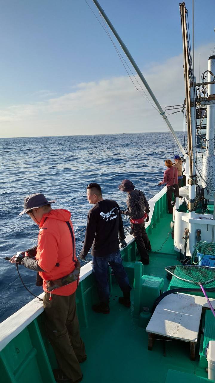 <span  class="uc_style_uc_tiles_grid_image_elementor_uc_items_attribute_title" style="color:#ffffff;">247300_0</span>